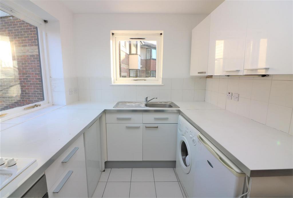 Barnfield Place.jpg
