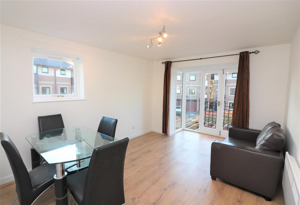 Barnfield Place.jpg