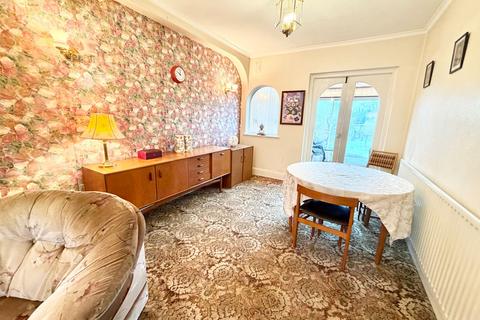 3 bedroom detached house for sale, City Road, Oldbury B69