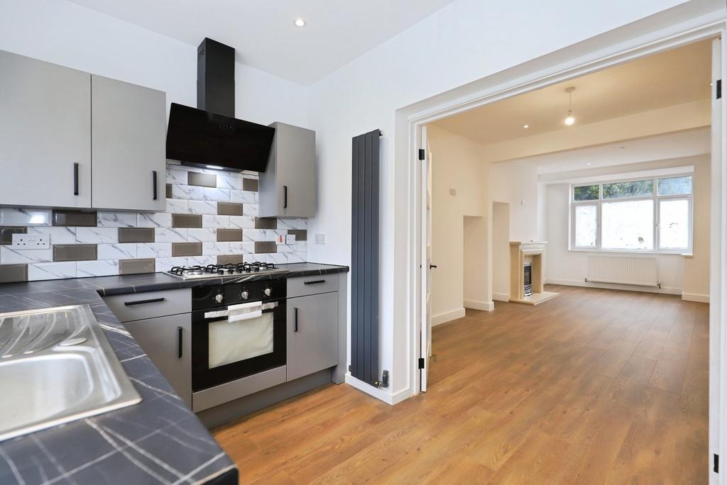 Kitchen/ Lounge