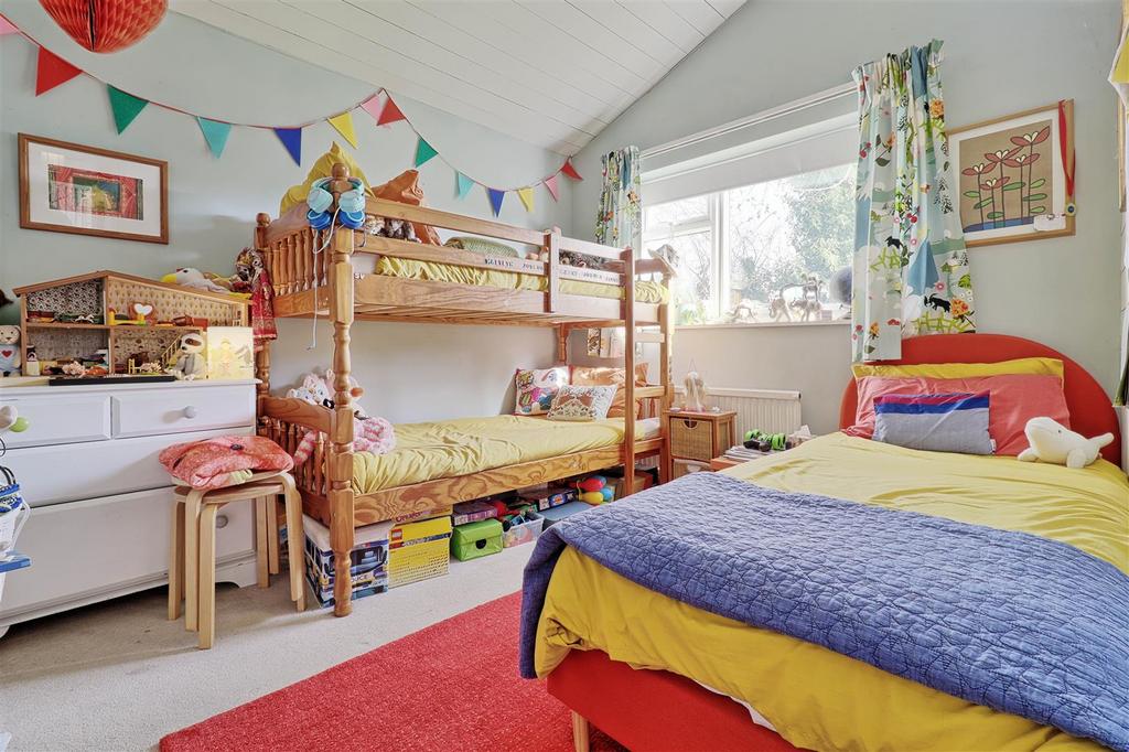 Bedroom 4.jpg