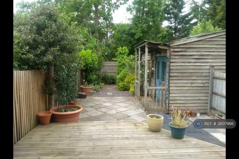 Romeyn Road, London, SW16