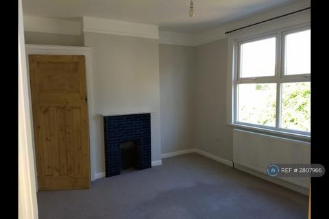 3 bedroom semi-detached house to rent, Romeyn Road, London, SW16