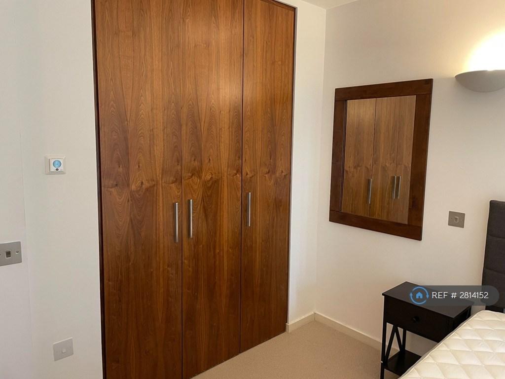 Bedroom Fitted Wardrobe