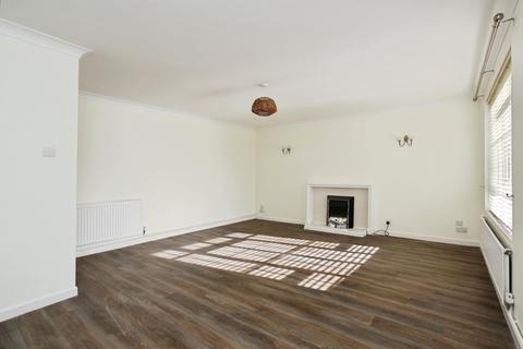 2 bedroom flat for sale, Chiltern Way, Tonbridge, Kent, TN9