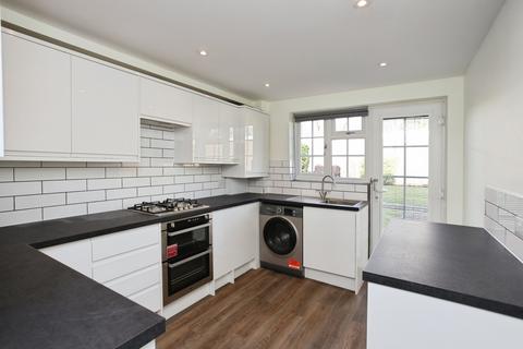 2 bedroom flat for sale, Chiltern Way, Tonbridge, Kent, TN9