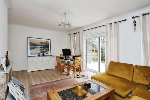 2 bedroom bungalow for sale, Rodney Avenue, Tonbridge, Kent, TN10
