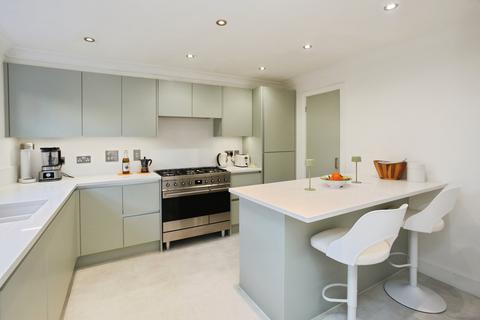 4 bedroom terraced house for sale, Rowan Mews, Tonbridge, Kent, TN10