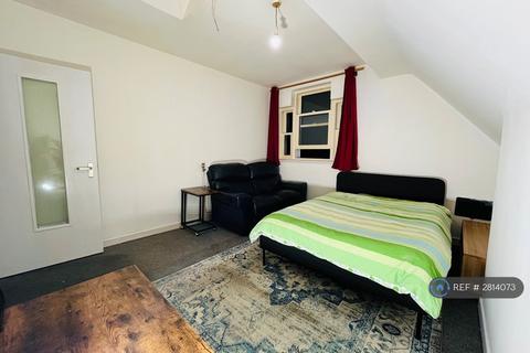 2 bedroom flat to rent, Wembury Road, London, N6