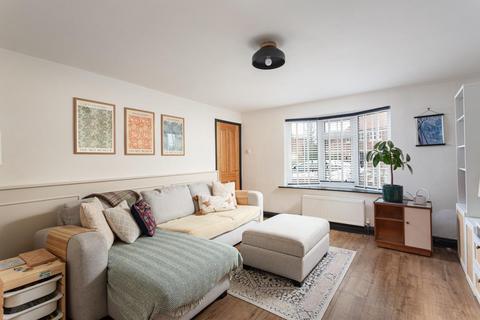 3 bedroom cottage for sale, Main Street, Riccall, York