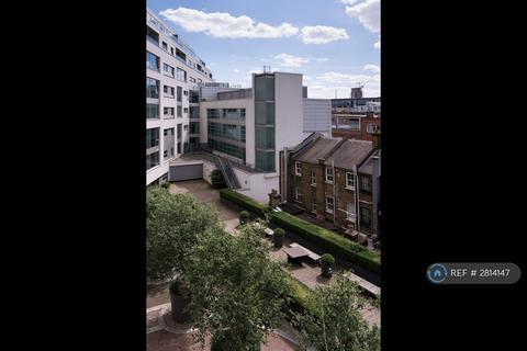 Studio to rent, Long Lane, London, SE1