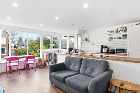 2 bedroom flat for sale, Leeds LS6