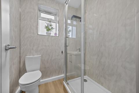 2 bedroom flat for sale, St Asaph Court, St. Asaph Road, London, SE4