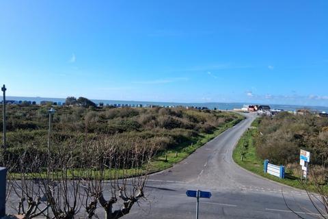 2 bedroom flat for sale, Seafront, Hayling Island