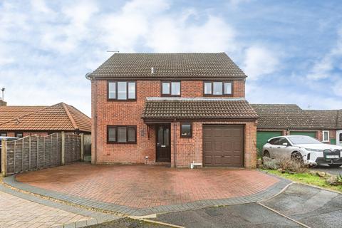Lambs Row, Lychpit, Basingstoke, Hampshire, RG24