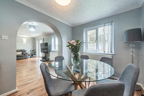 undefined, Lambs Row, Lychpit, Basingstoke, Hampshire, RG24
