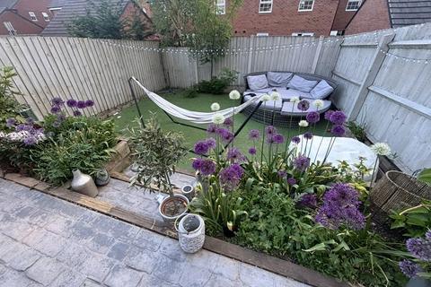 3 bedroom semi-detached house for sale, Avondale Circle, Stafford, Staffordshire, ST18