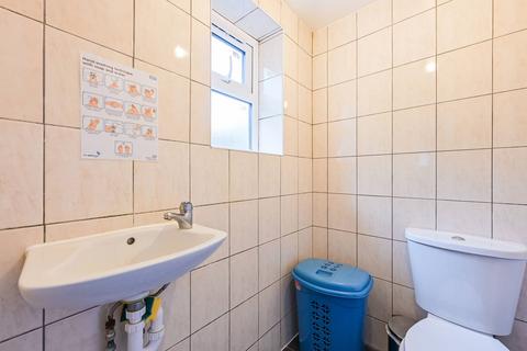 undefined, Earlham Grove, N22, Wood Green, London, N22