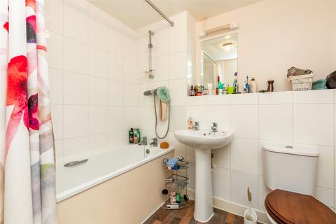 undefined, Skippetts Gardens, Basingstoke, Hampshire, RG21