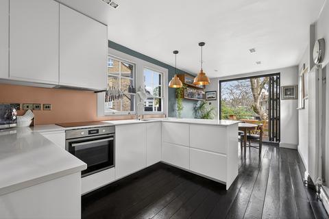 6 bedroom detached house for sale, Vicars Hill, London, SE13