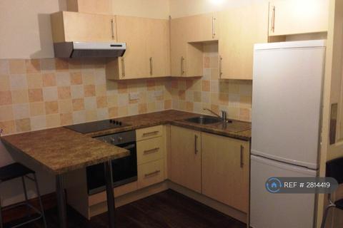3 bedroom flat to rent, Hyde Terrace, Leeds, LS2