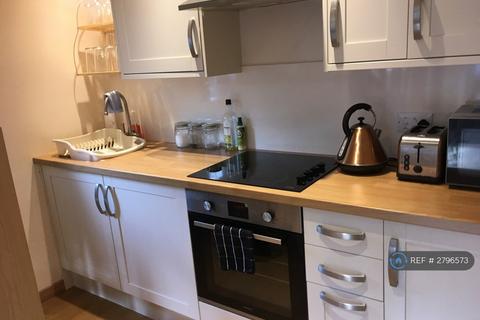 1 bedroom semi-detached house to rent, Findon, Findon, BN14