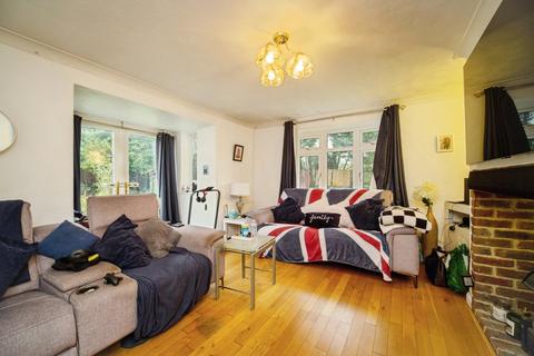 undefined, Olde Farm Drive, Blackwater, Camberley, Hampshire, GU17