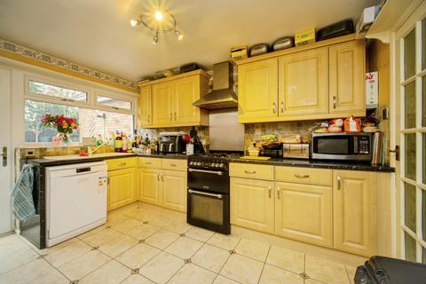 undefined, Olde Farm Drive, Blackwater, Camberley, Hampshire, GU17