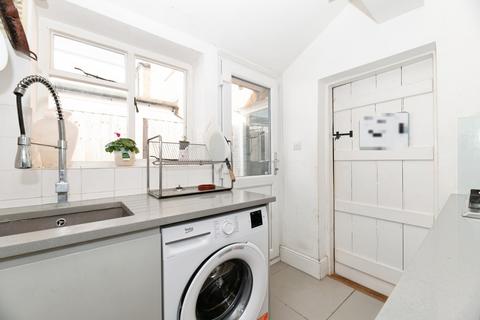 2 bedroom terraced house for sale, North Road, Hersham, Walton-on-Thames, Surrey, KT12
