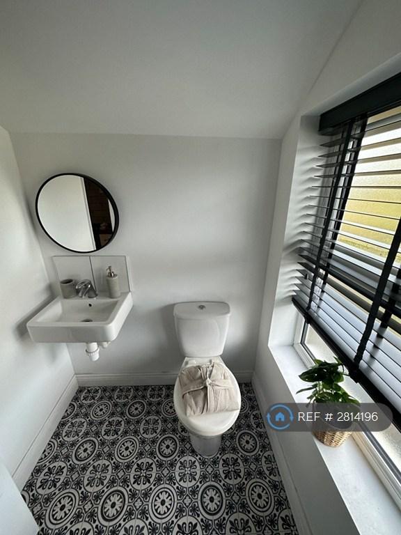 Room 3 En-Suite
