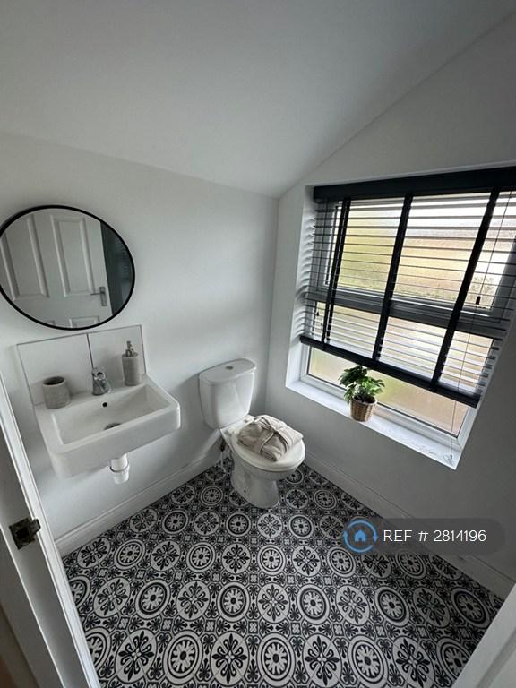 Room 3 En-Suite