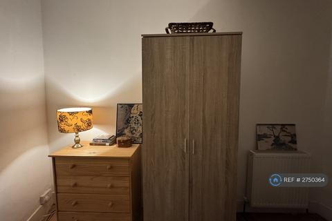 undefined, Vernon Road, London, E15