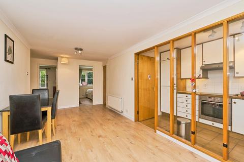 undefined, Kingsworthy Close, KINGSTON UPON THAMES, Surrey, KT1