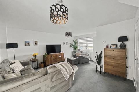 4 bedroom semi-detached house for sale, Bunting Close, Peacehaven, BN10 8GZ