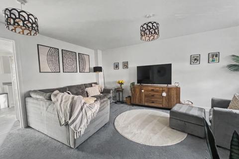 4 bedroom semi-detached house for sale, Bunting Close, Peacehaven, BN10 8GZ
