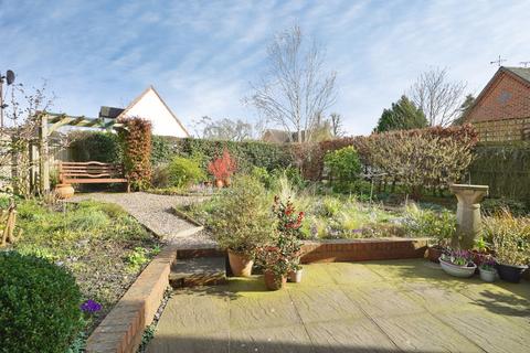 4 bedroom detached house for sale, Woodville Road, Hartshorne, Swadlincote, Derbyshire, DE11