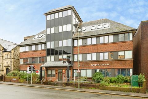 1 bedroom flat for sale, Station Road, Redhill, Surrey, RH1