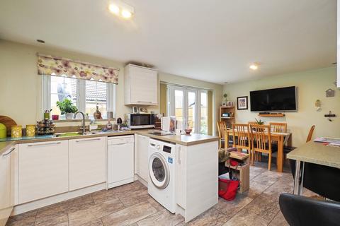 4 bedroom detached house for sale, Perkins Way, Beeston, Nottingham, Nottinghamshire, NG9