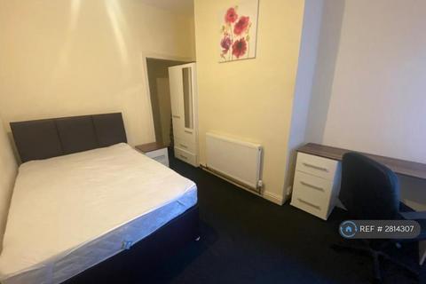 undefined, Mackenzie Rd, Salford, M7