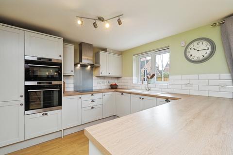 4 bedroom detached house for sale, Perkins Way, Beeston, Nottingham, Nottinghamshire, NG9