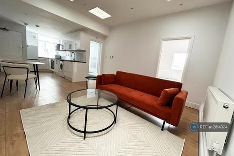 1 bedroom flat to rent, Camden Mews, London, NW1