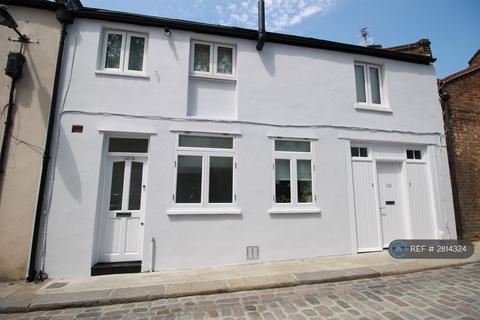 1 bedroom flat to rent, Camden Mews, London, NW1