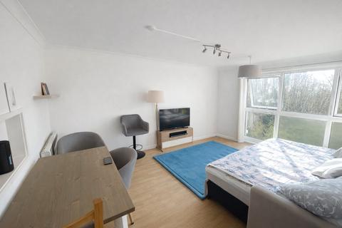 1 bedroom apartment for sale, Harris Close, Greater London TW3