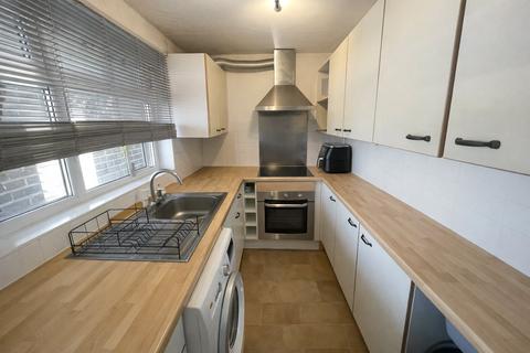 1 bedroom apartment for sale, Harris Close, Greater London TW3