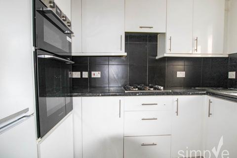 4 bedroom house to rent, Chiltern Court , Widmore Road , Uxbridge