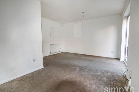 4 bedroom house to rent, Chiltern Court , Widmore Road , Uxbridge