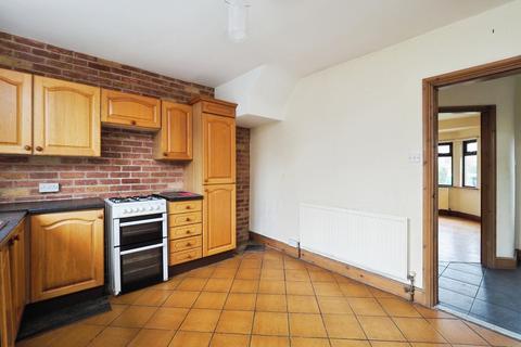 3 bedroom semi-detached house for sale, Queens Road West, Beeston, Nottingham, Nottinghamshire, NG9