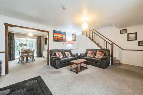 3 bedroom detached house for sale, Ropley Close, TADLEY, Hampshire, RG26