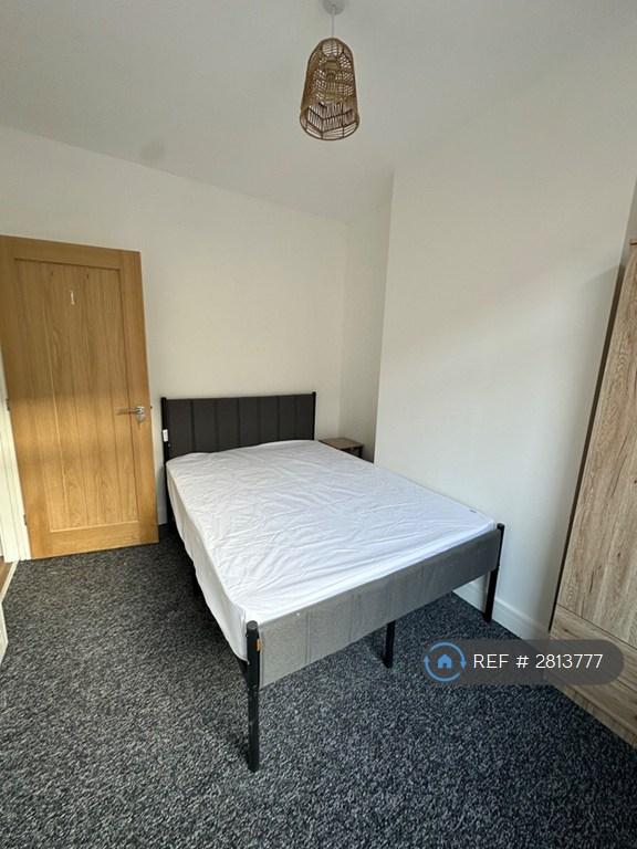 Ground Floor Double Rm 1