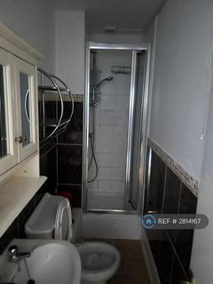 1 bedroom flat to rent, High Street Harlesden, London, NW10